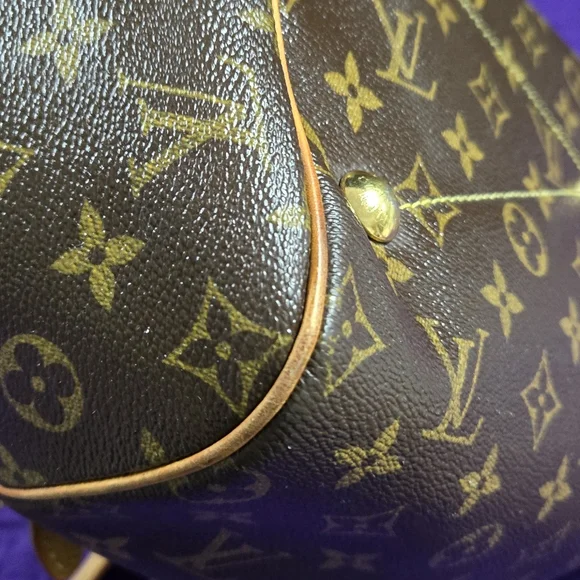 Louis Vuitton Tivoli GM Shoulder Bag - Picture 8 of 16